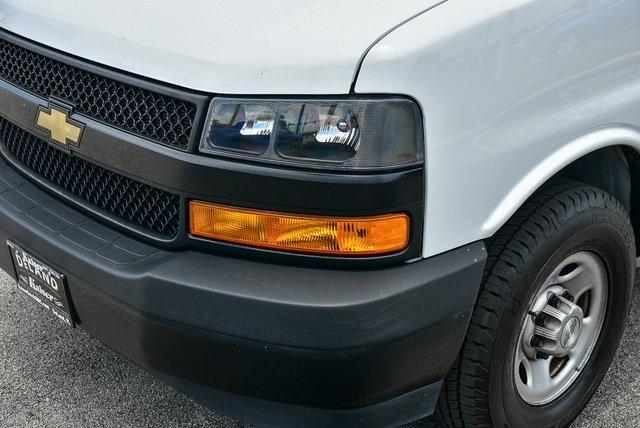 2021 chevrolet express 2500 rwd 2500 regular wheelbase wt