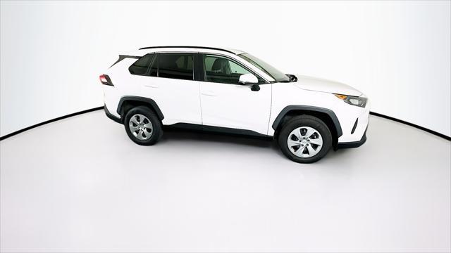 2021 toyota rav4 le