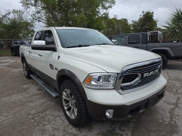 2017 ram 1500 longhorn crew cab 4x4 64' box