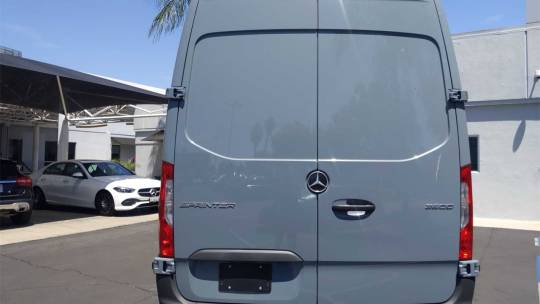 2024 Mercedes-Benz Sprinter