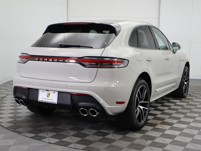 2024 porsche macan base