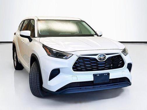 2023 toyota highlander