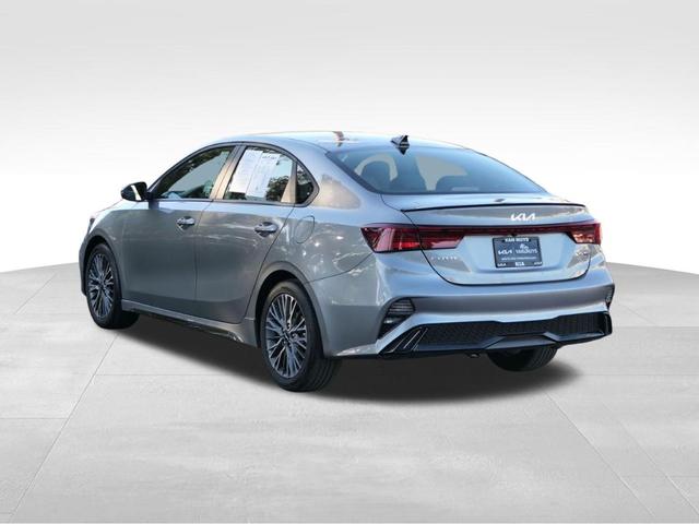 2022 kia forte gt-line