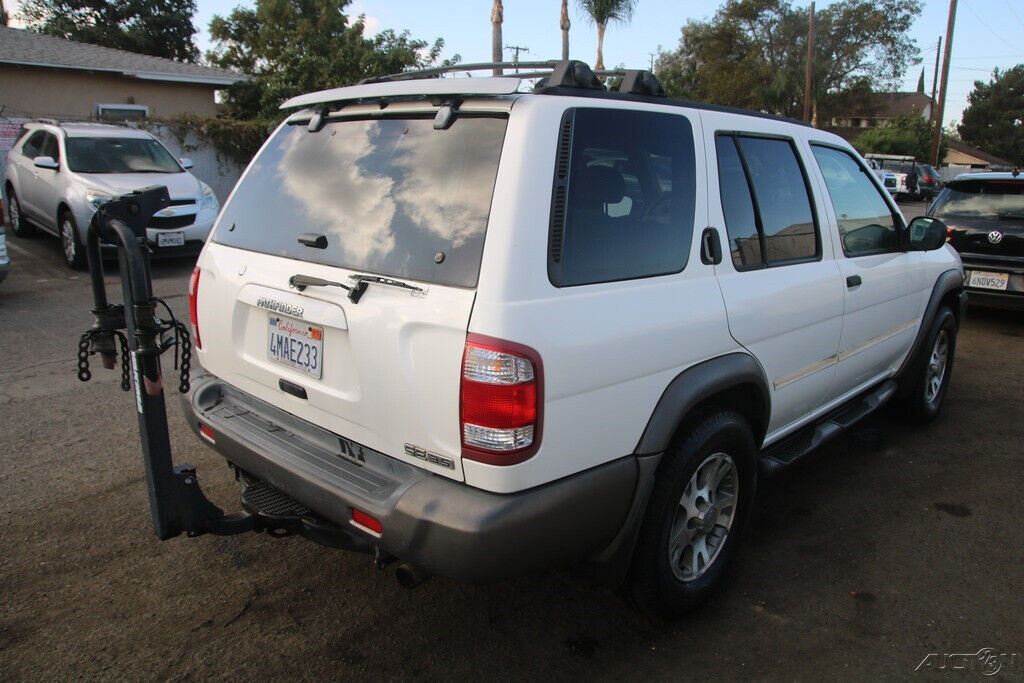 2001 nissan pathfinder se
