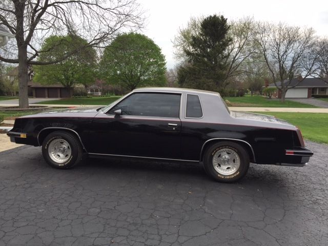 1986 oldsmobile cutlass supreme- 2 door