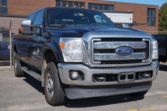 2016 ford f-350 super duty lariat 4x4 lariat 4dr crew cab 6.8 ft. sb srw pickup for sale in portland, maine