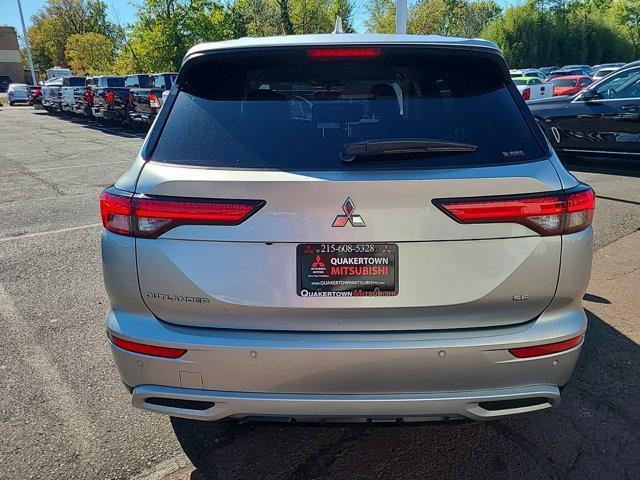 2022 mitsubishi outlander se