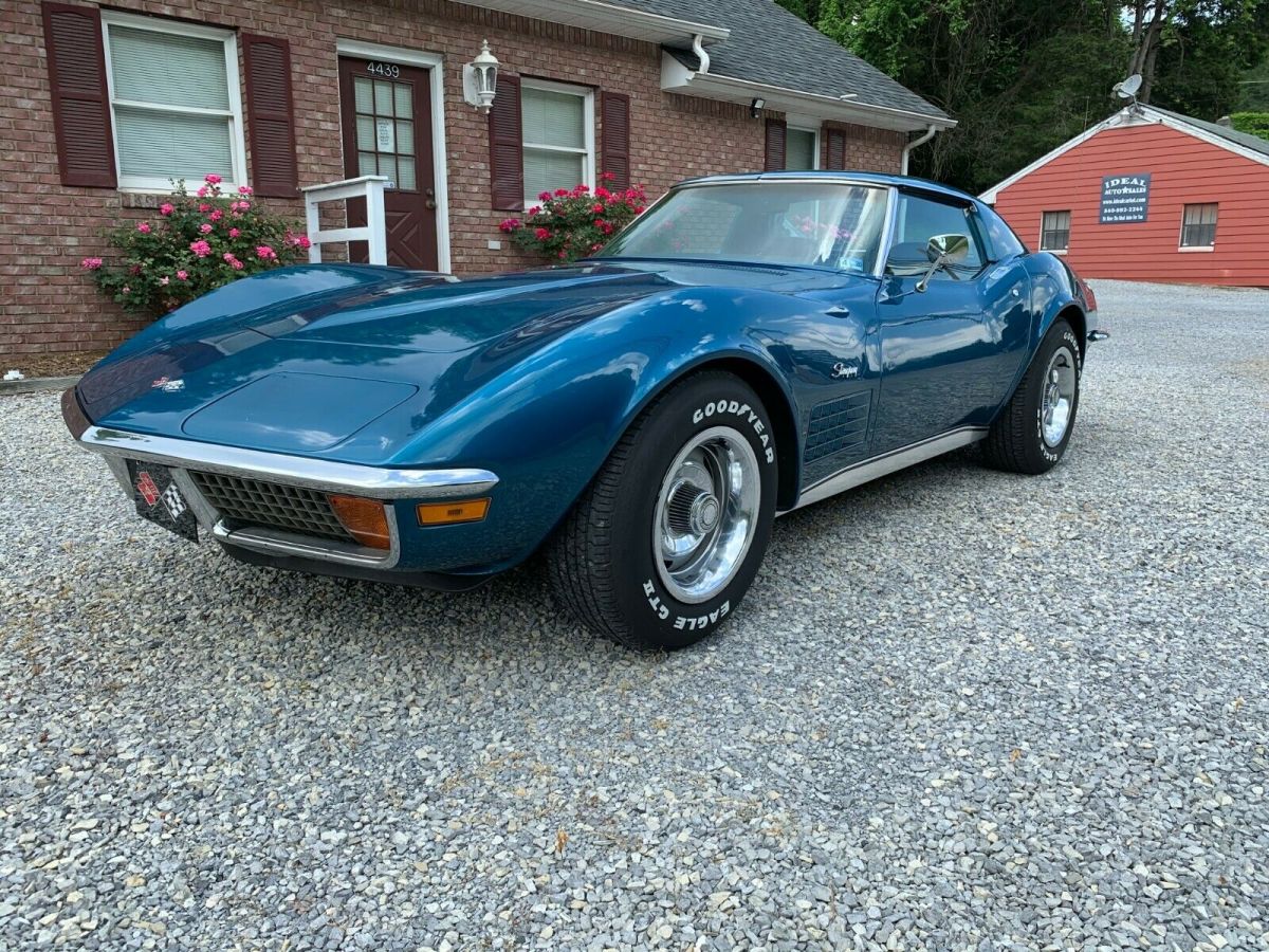 1972 chevrolet corvette... original rpo code 945 bryar blue.... one owner