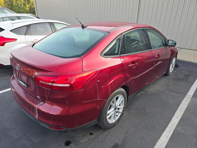 2017 ford focus se