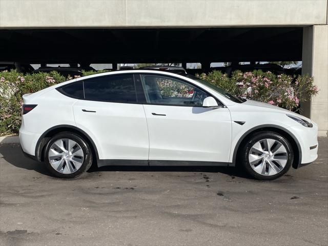 2022 tesla model y long range dual motor all-wheel drive