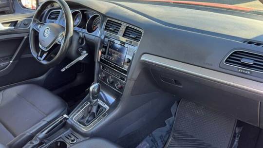 2019 Volkswagen Golf