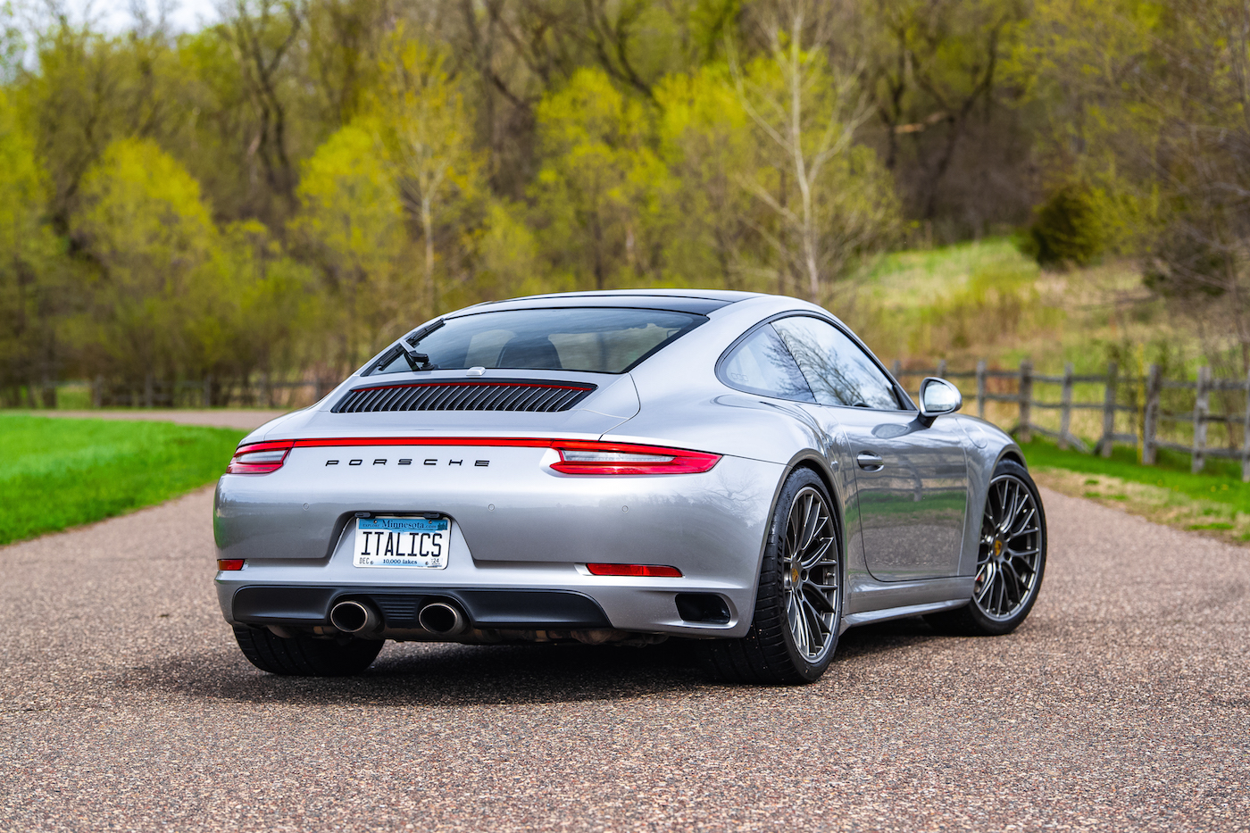 2018 porsche 911 carrera 4s coupe 7-speed