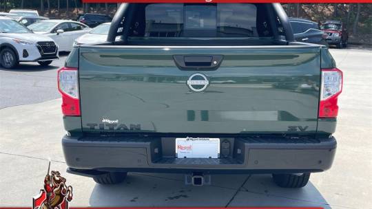 2024 Nissan Titan sv