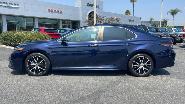 2022 toyota camry se