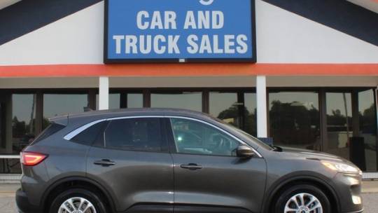 2020 Ford Escape se