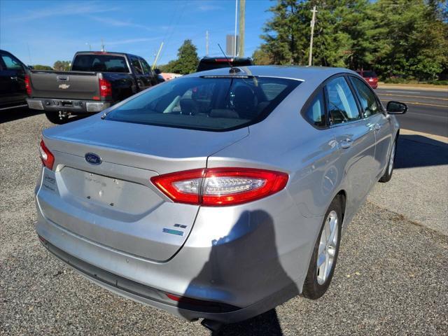 2013 ford fusion se