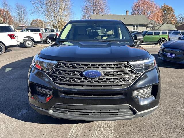 2021 ford explorer base