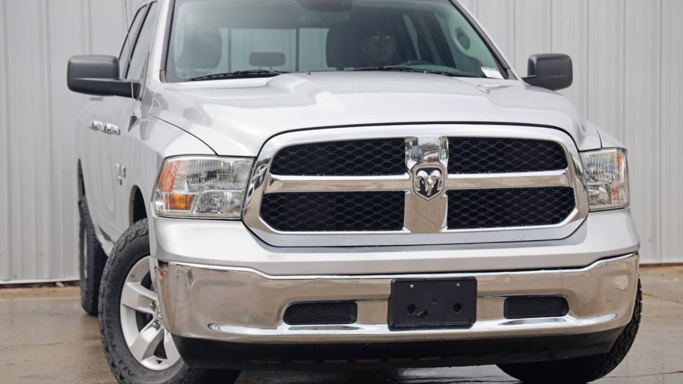 2017 ram 1500 slt