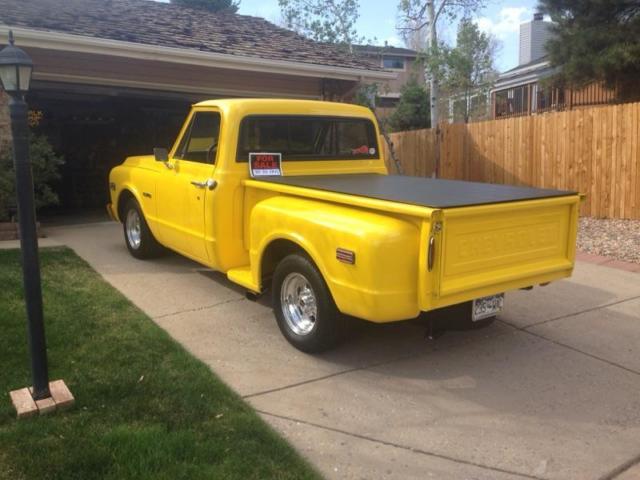 1969 chevy c-10 stepside pick-up