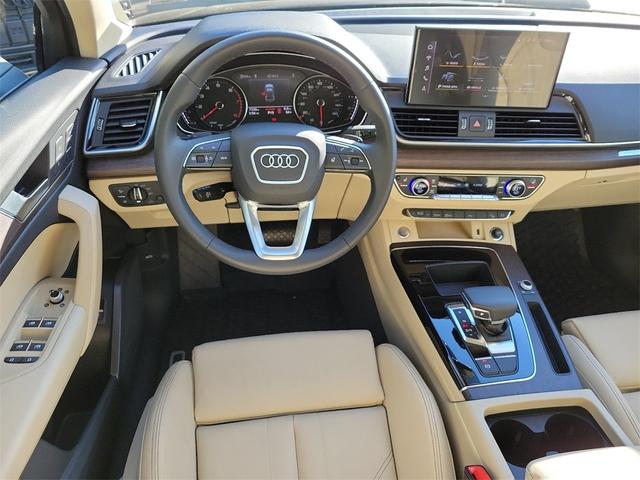 2024 audi q5 45 s line premium