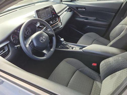 2021 toyota c-hr