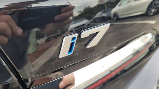 2024 BMW i7