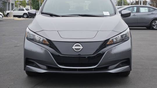 2025 Nissan Leaf