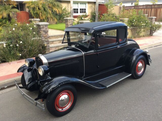 5 window coupe traditional 50’s hot rod fully restored