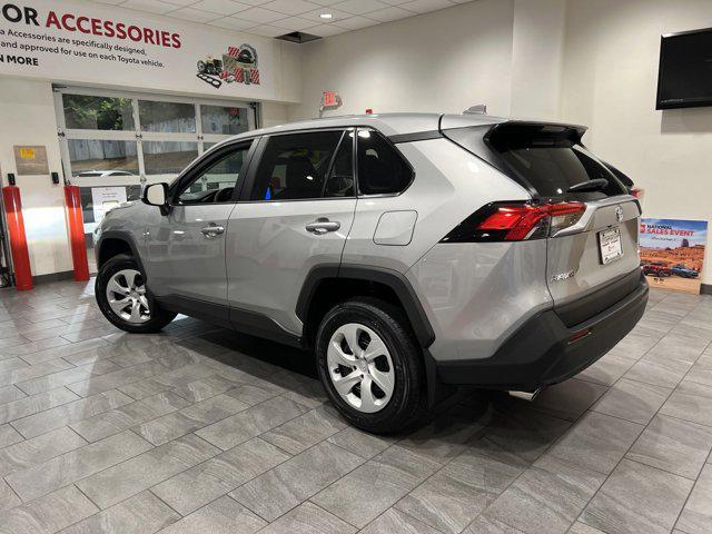 2025 toyota rav4 le