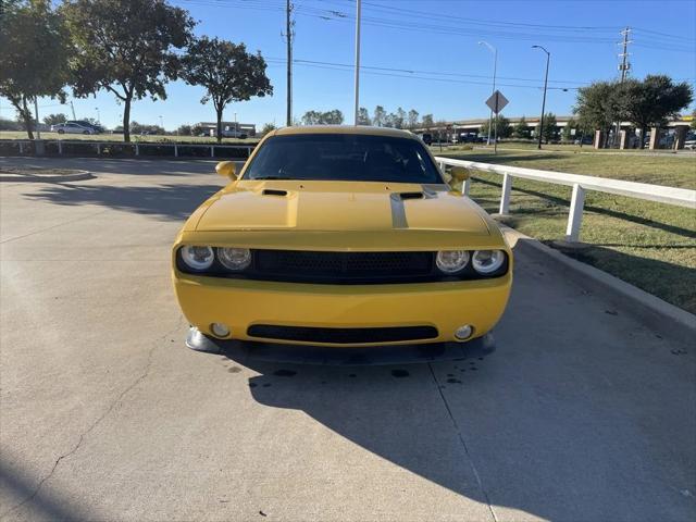 2012 dodge challenger srt8 392