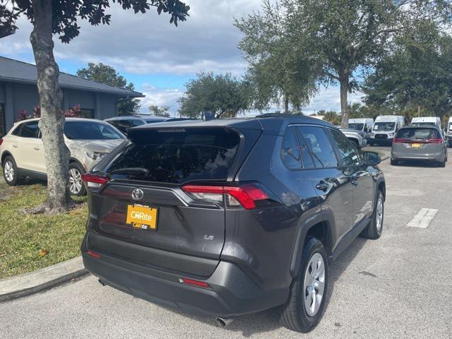 2021 toyota rav4 le