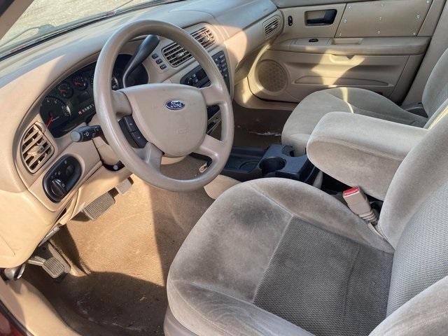 2006 ford taurus se