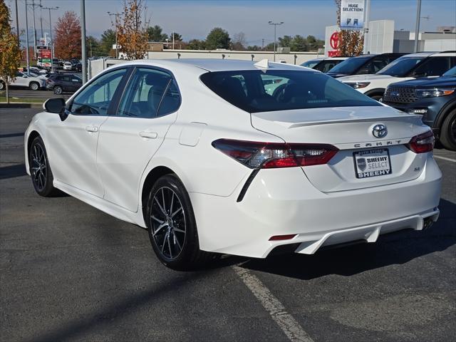 2024 toyota camry se