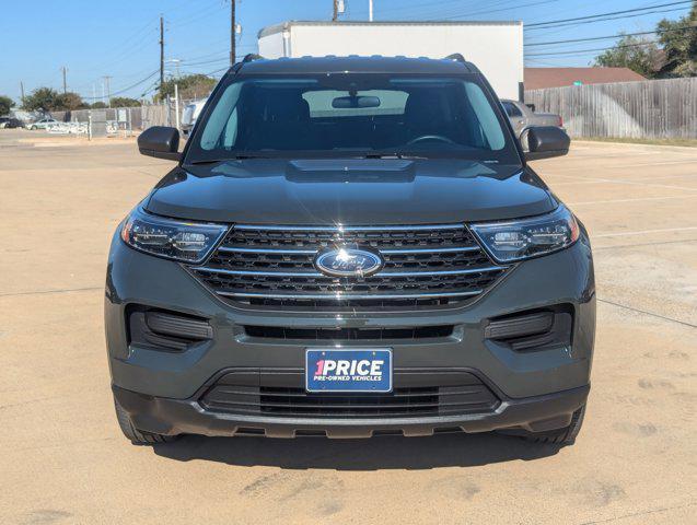 2023 ford explorer xlt