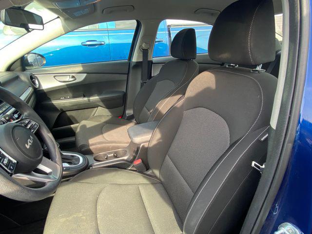 2022 kia forte lxs