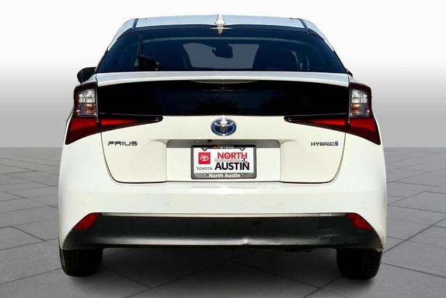 2022 toyota prius le