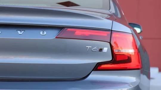 2017 volvo s90 t6 momentum