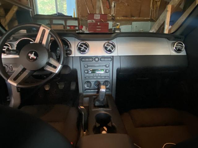 2007 ford mustang premium