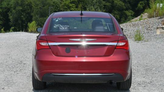 2013 Chrysler 200
