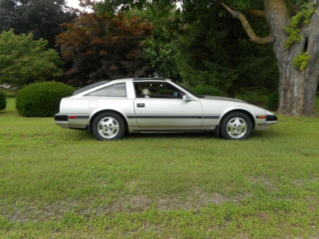 1985 nissan 300zx 2+2, no reserve rustfree california car, auto, a/c. leather