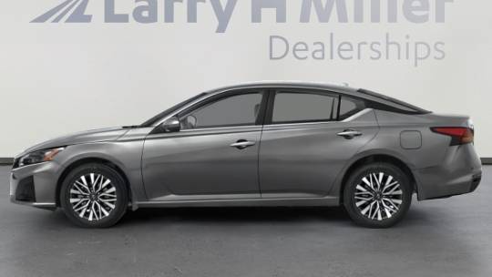 2025 Nissan Altima