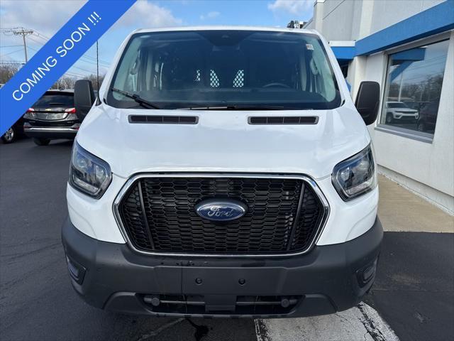2023 ford transit-150 base