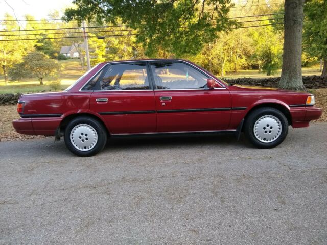 1988 toyota camry le 2.0 liter in very good original condition. rust free