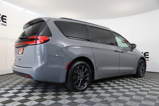 2021 chrysler pacifica touring