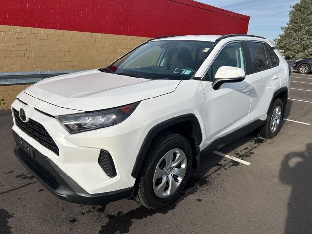 2021 toyota rav4 le