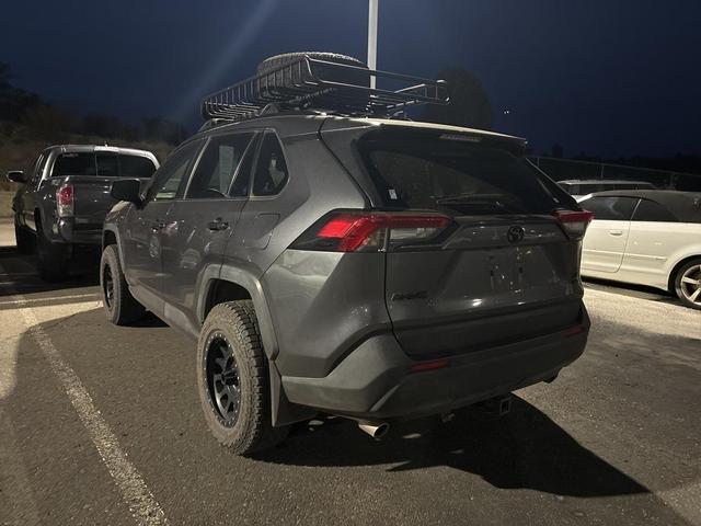 2019 toyota rav4 le