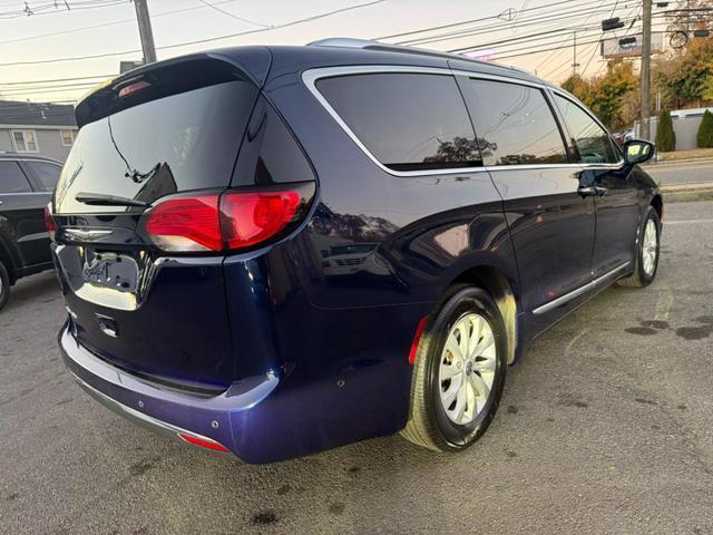2019 chrysler pacifica touring-l