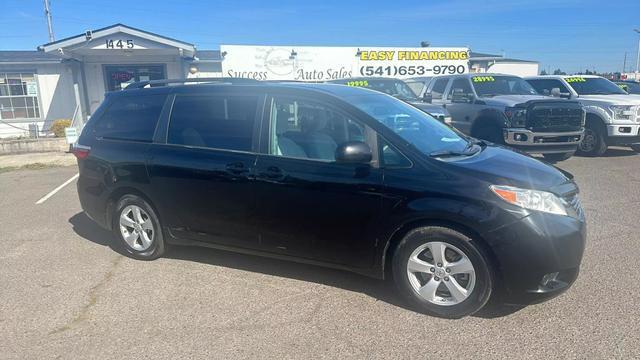 2015 toyota sienna le