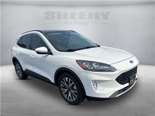 2020 Ford Escape titanium