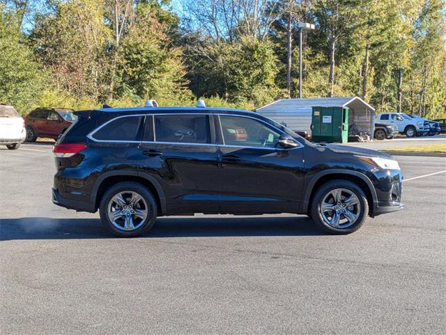 2018 toyota highlander limited